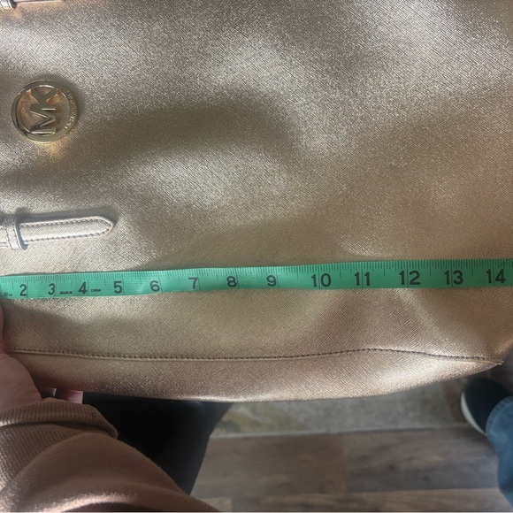 Michael Kors Metallic Silver Tote with MK Logo - Picture 4 of 4